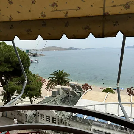 Briland Apartament ساراندا